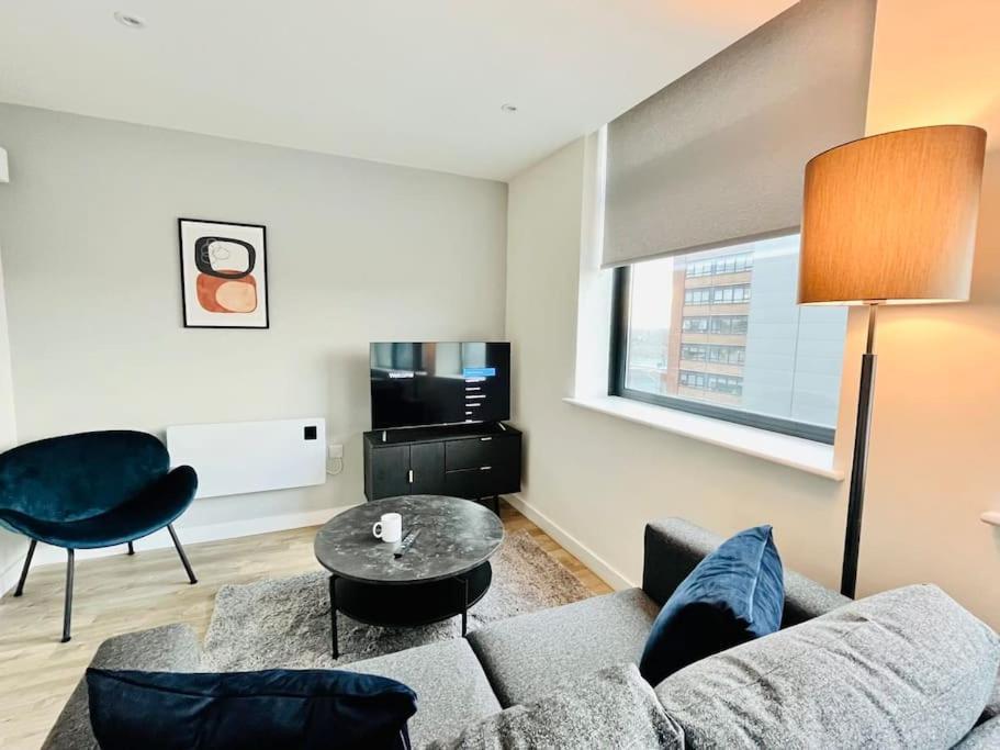 Modern One Bedroom Apartment Near Old Trafford Stadium Manchester Exteriör bild